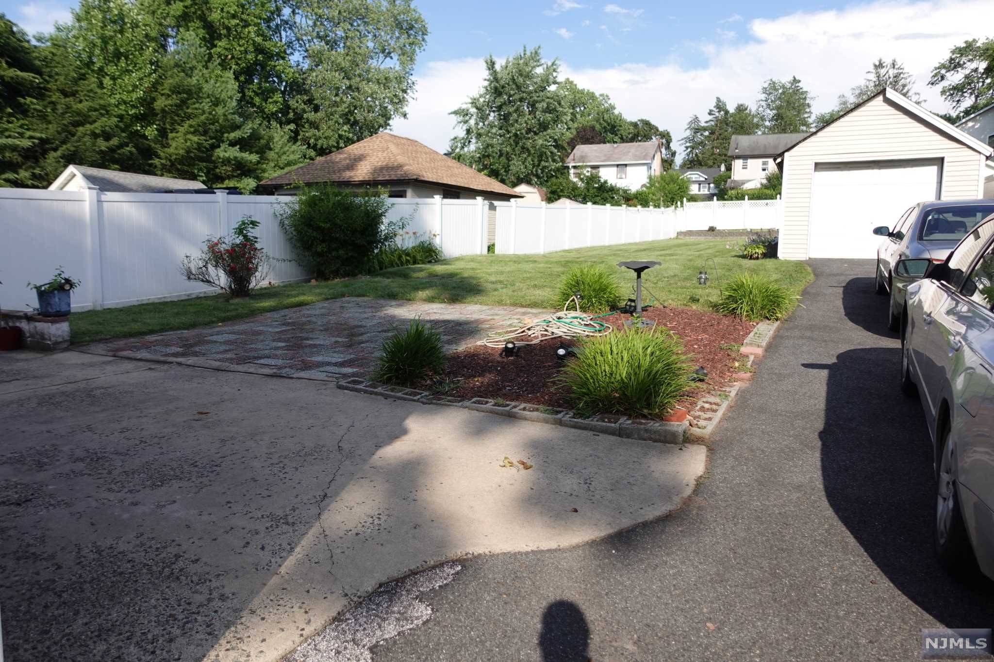 Homes for sale in Teaneck, NJ | 1153 Queen Anne Rd, Teaneck, NJ 07666 | MLS# 21038695