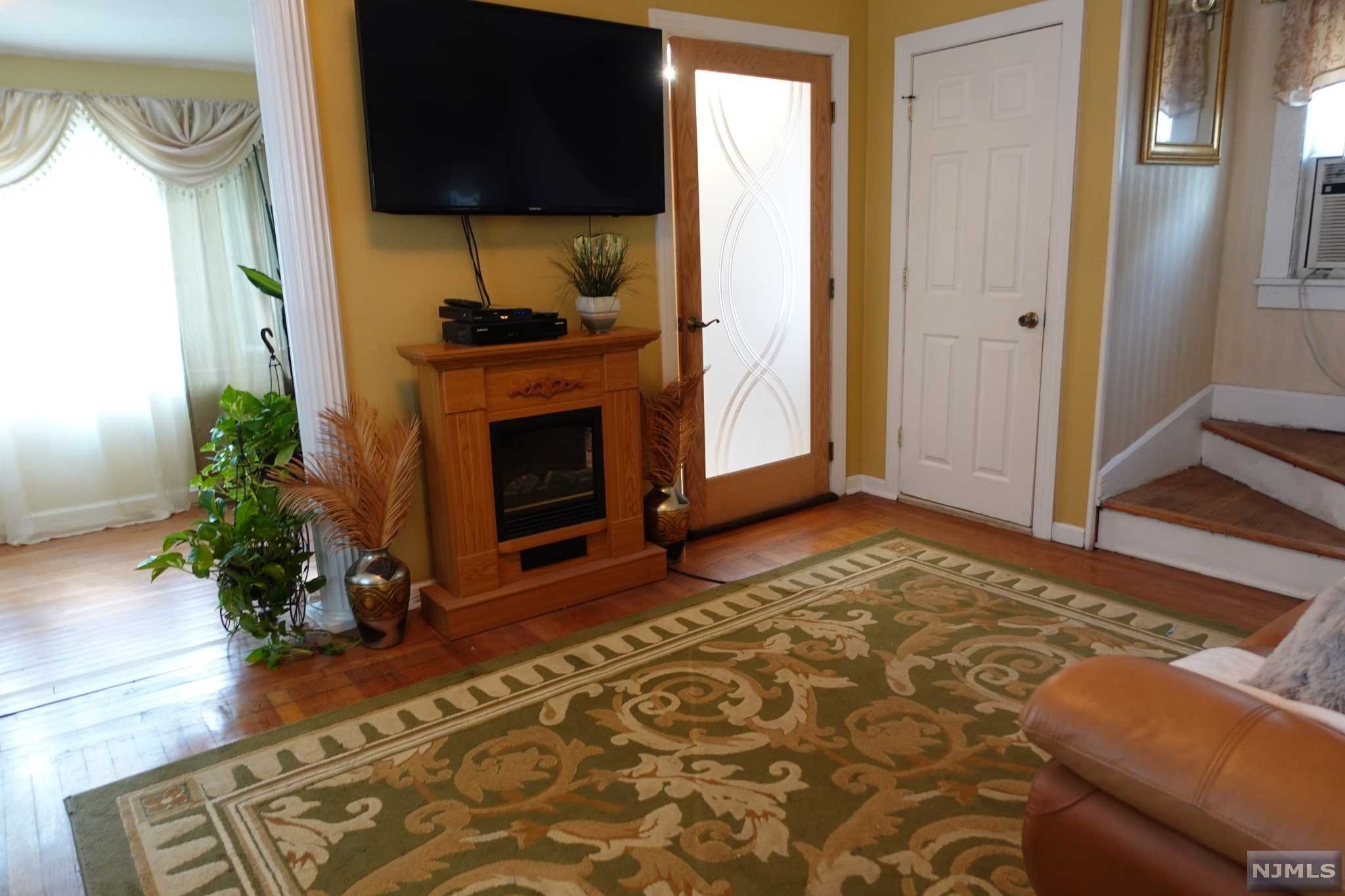 1153 Queen Anne Road, Teaneck, NJ, 07666