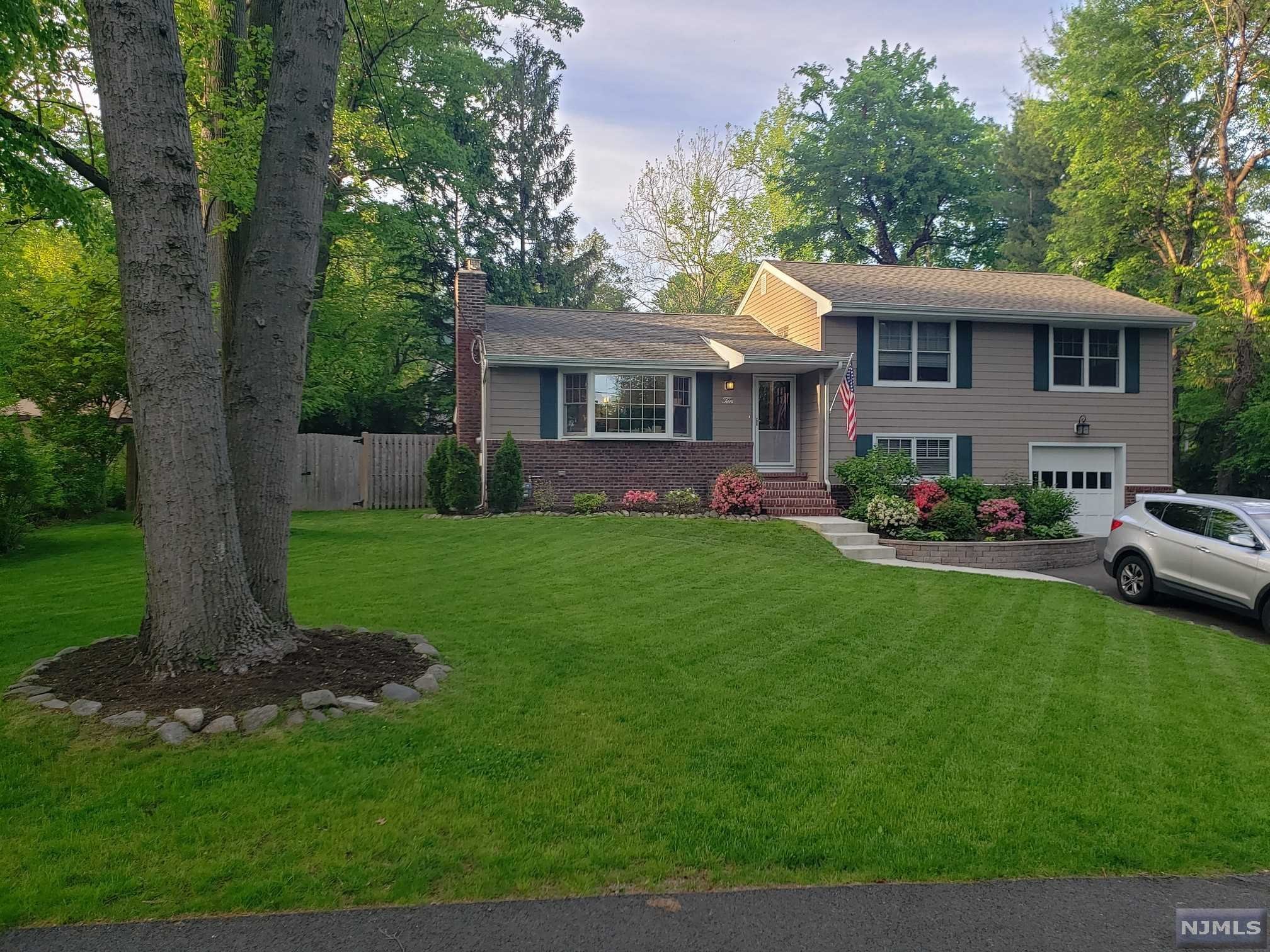 10 Lenape Road, Park Ridge, NJ 07656 Listing Photo  0