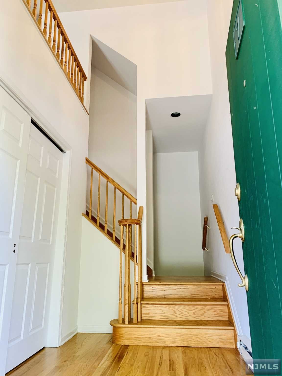 7 Windsor, Saddle River, NJ 07458 Listing Photo  1