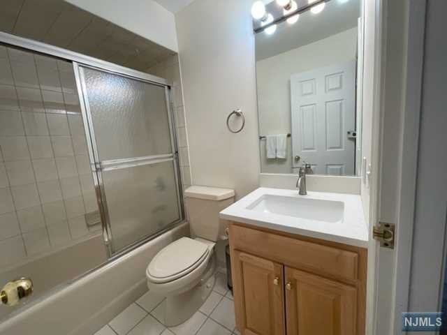 7 Windsor, Saddle River, NJ 07458 Listing Photo  17