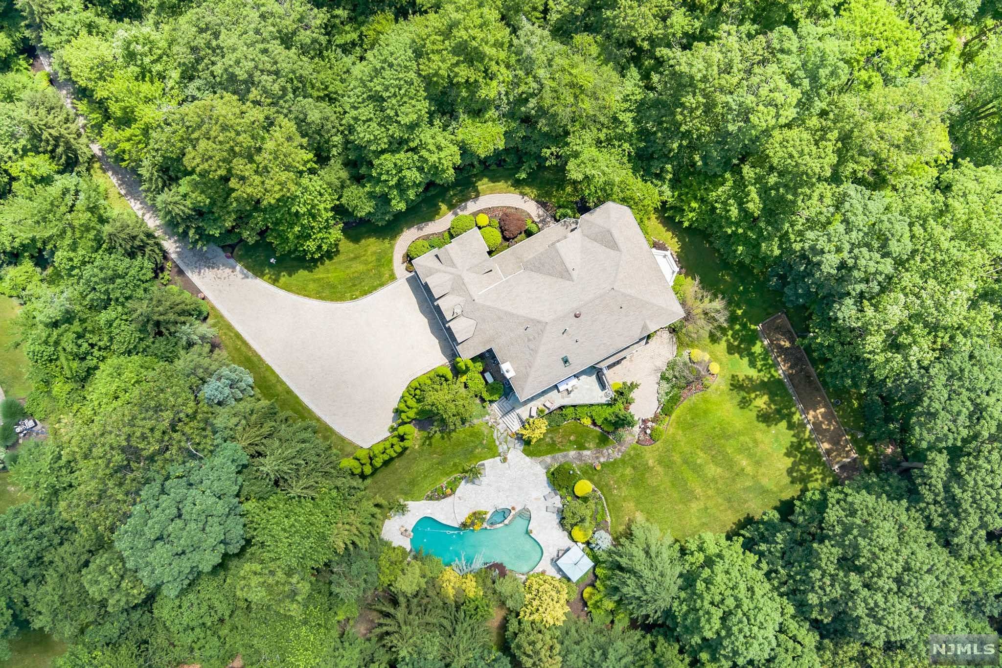 24 Powderhorn Drive, Kinnelon Borough, NJ 07405 Listing Photo  0