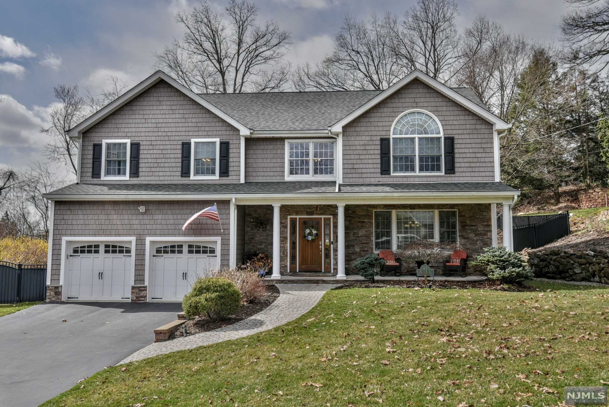 43 W Park Avenue, Park Ridge, NJ 07656 Listing Photo  0