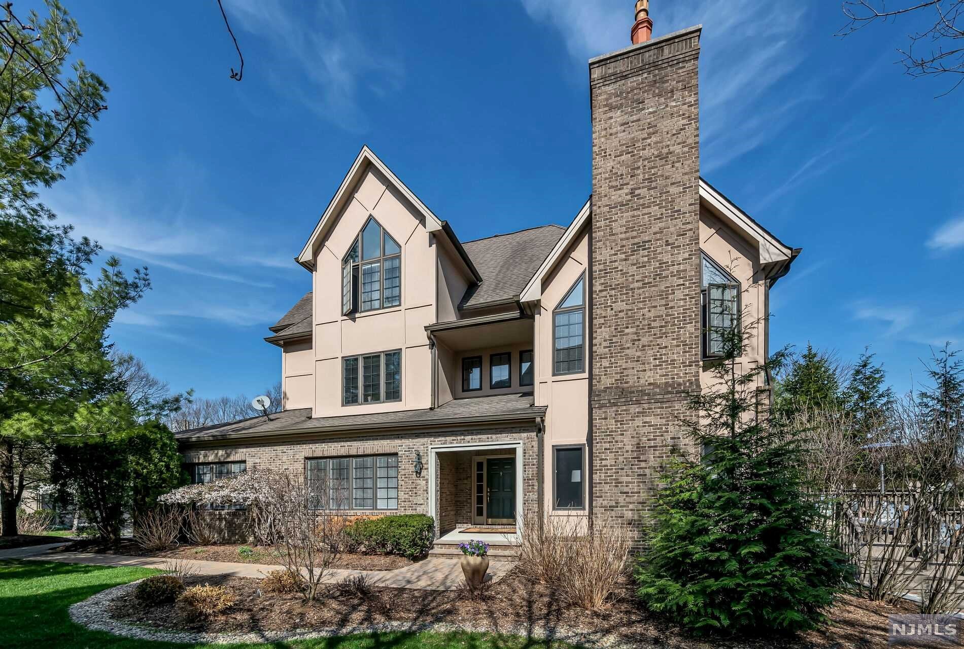 285 Hampshire Ridge, Park Ridge, NJ 07656 Listing Photo  0