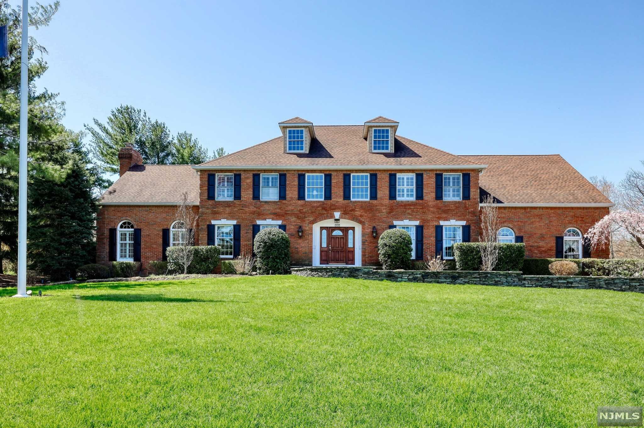 545 Lydia Lane, Wyckoff, NJ 07481 Listing Photo  0
