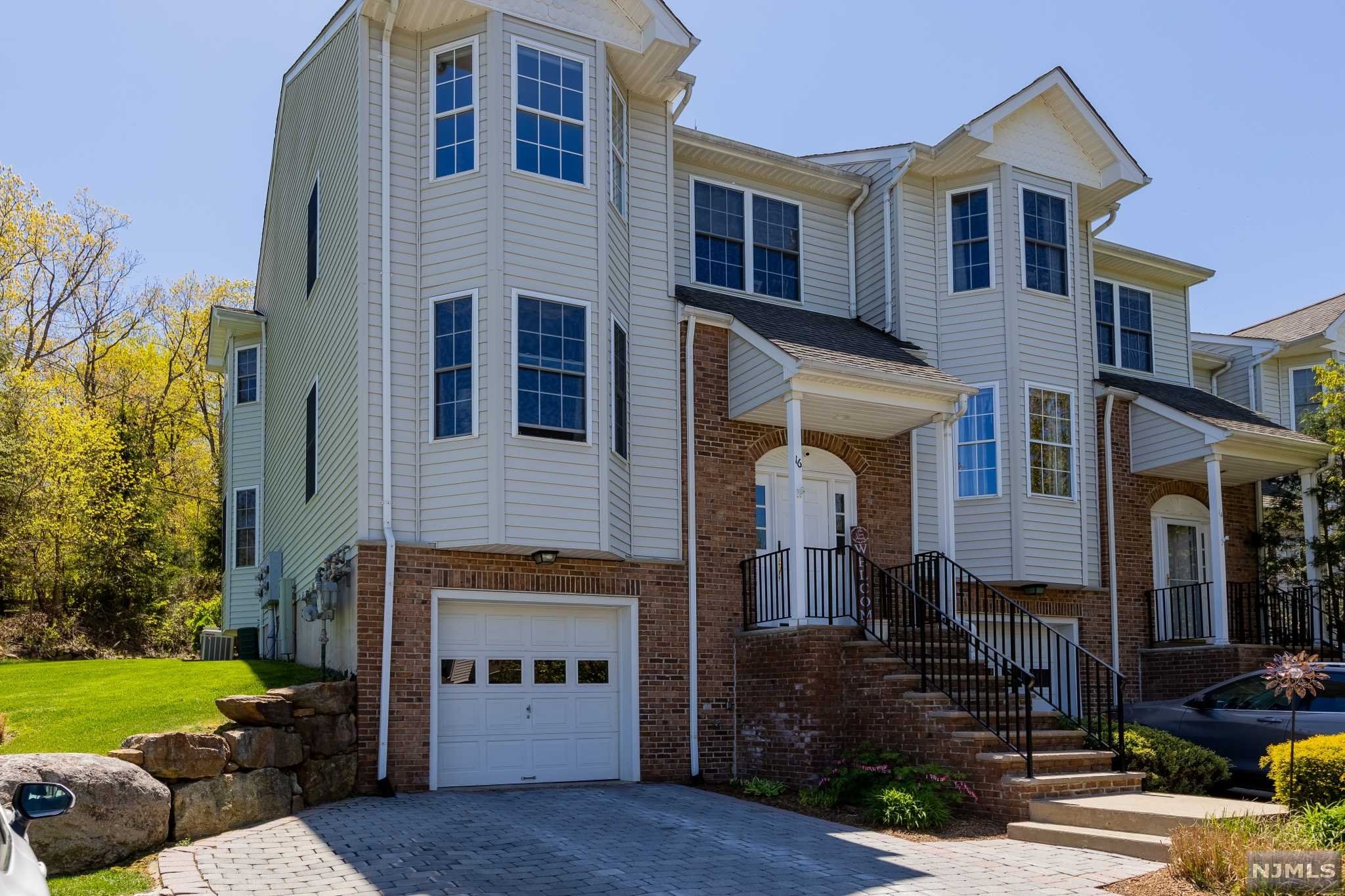 16 Silverleaf Court, Riverdale Borough, NJ 07457 Listing Photo  0