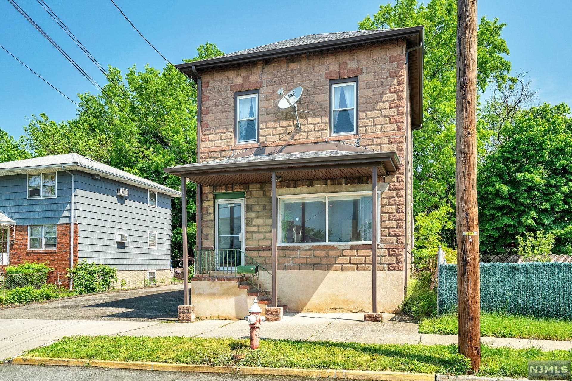 Homes for sale in Elmwood Park, NJ | 33 Chamberlain Ave, Elmwood Park, NJ 07407 | MLS# 22018630