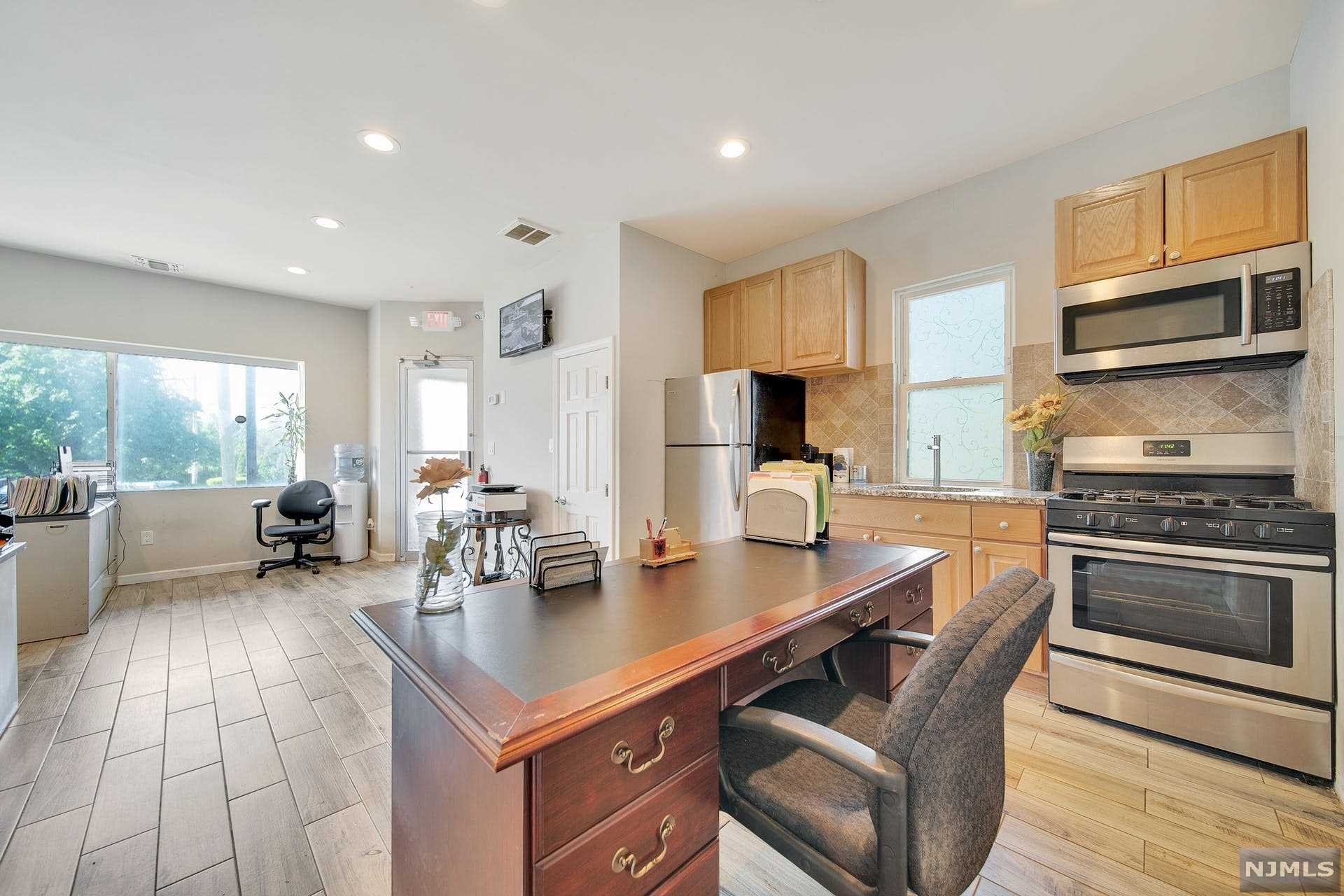 Homes for sale in Elmwood Park, NJ | 33 Chamberlain Ave, Elmwood Park, NJ 07407 | MLS# 22018630