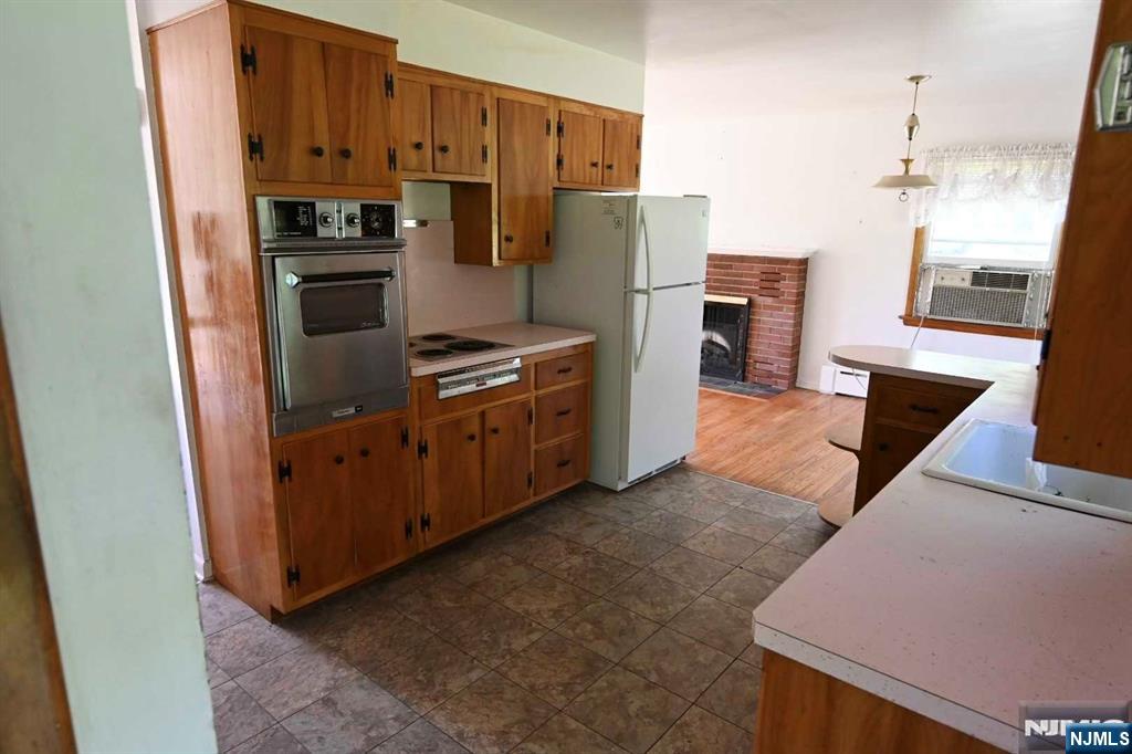 Homes for sale in Franklin, NJ | 70 Davis Rd, Franklin, NJ 07416 | MLS# 22020432