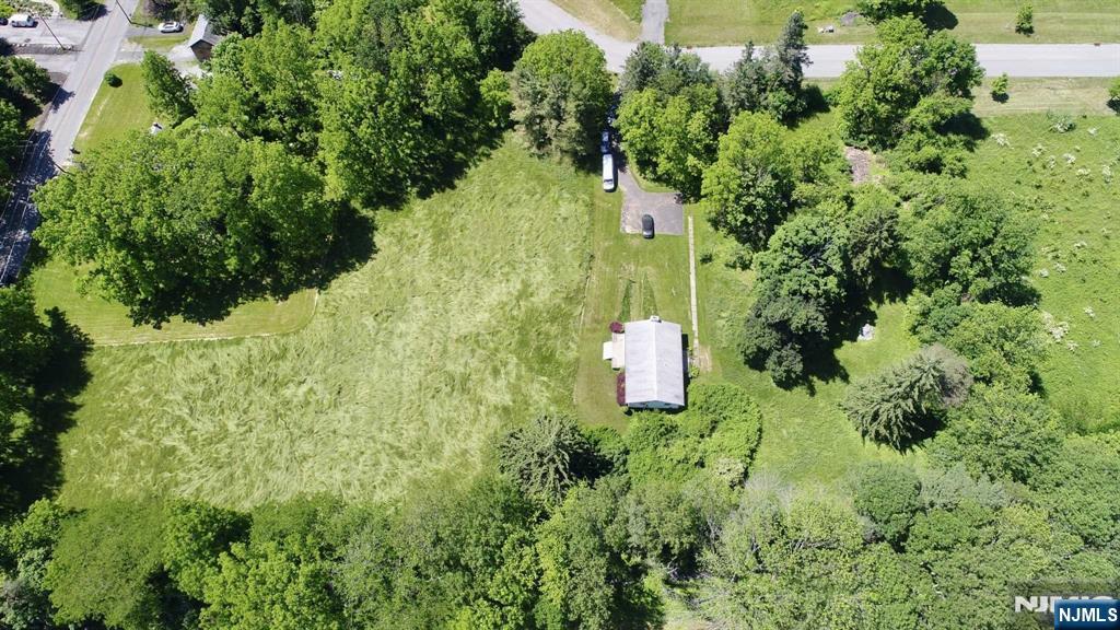 Homes for sale in Franklin, NJ | 70 Davis Rd, Franklin, NJ 07416 | MLS# 22020432