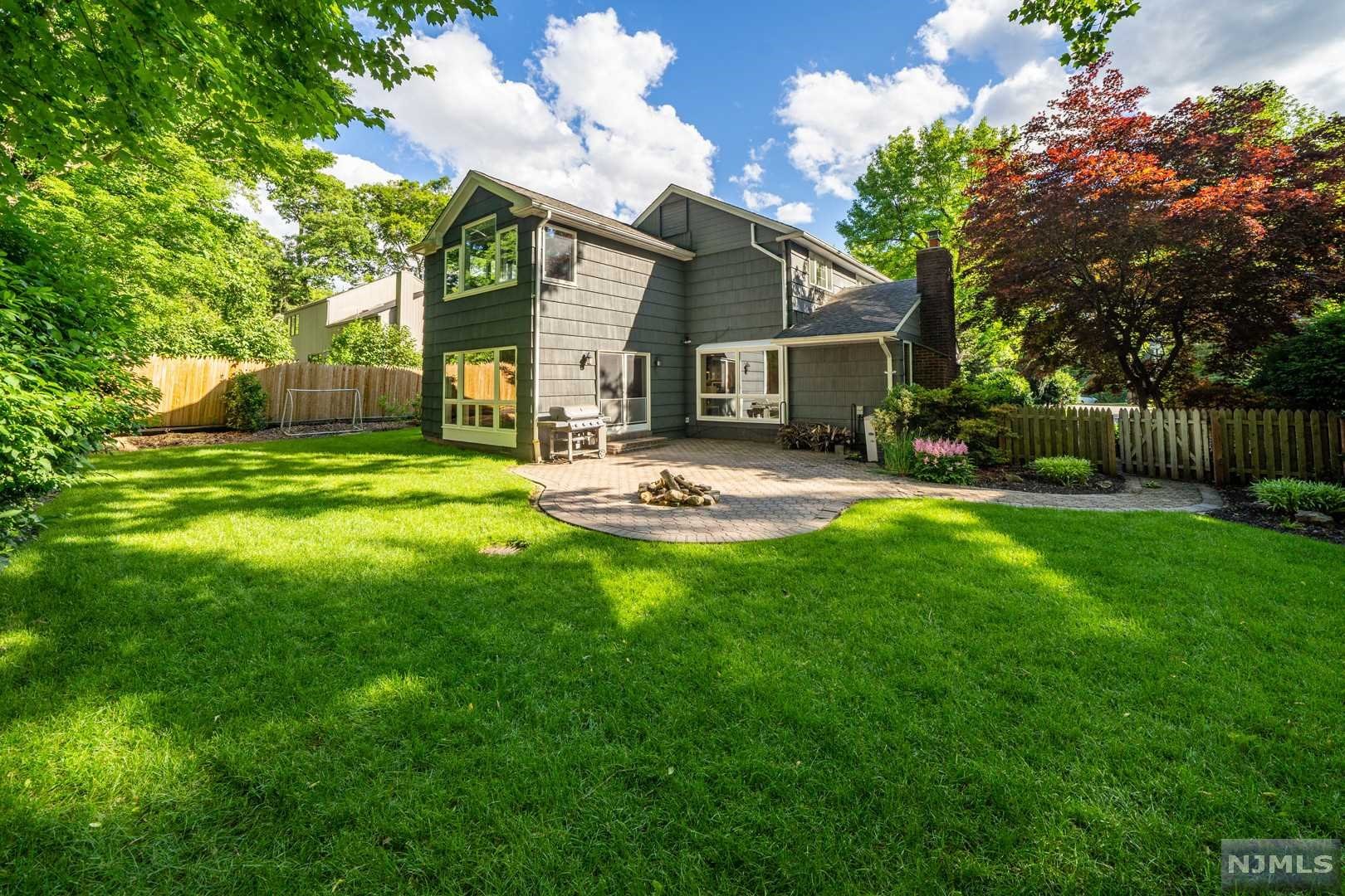 Homes for sale in Tenafly, NJ | 169 Elm St, Tenafly, NJ 07670 | MLS# 22022243