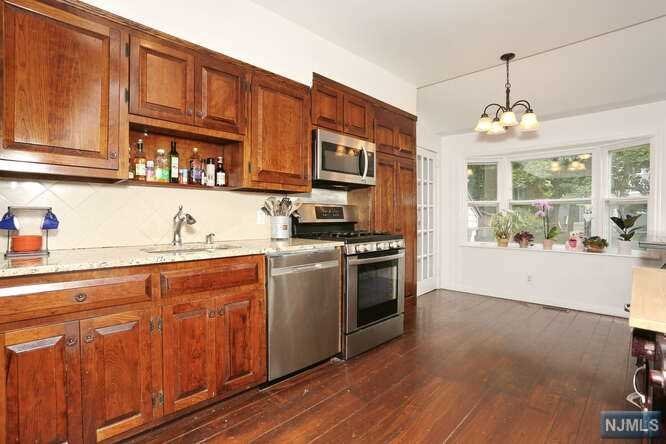 41 Oakland, Westwood, NJ 07675 Listing Photo  4