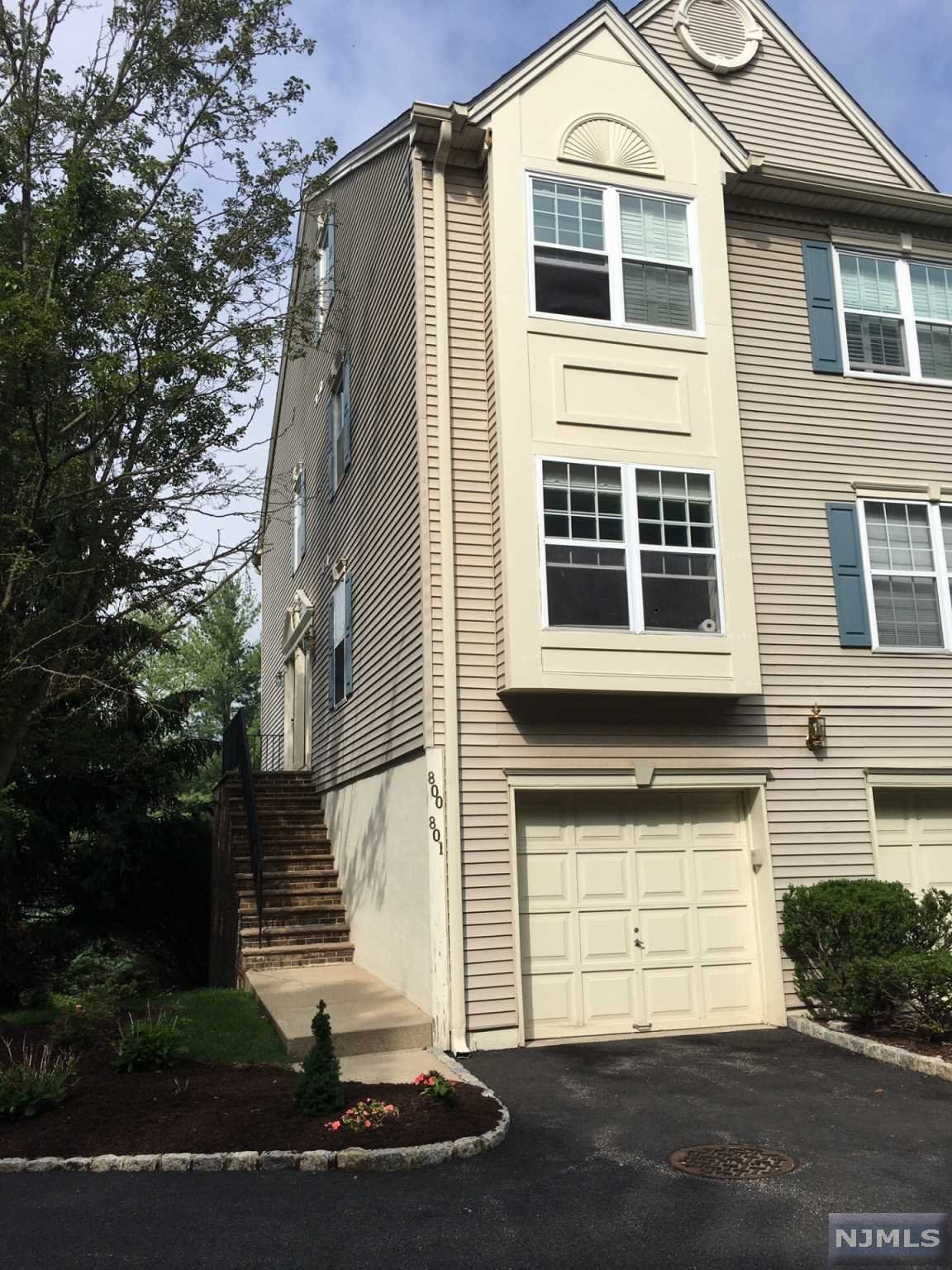 Homes for sale in Ramsey, NJ | 800 Newport Dr, Ramsey, NJ 07446 | MLS# 22027462