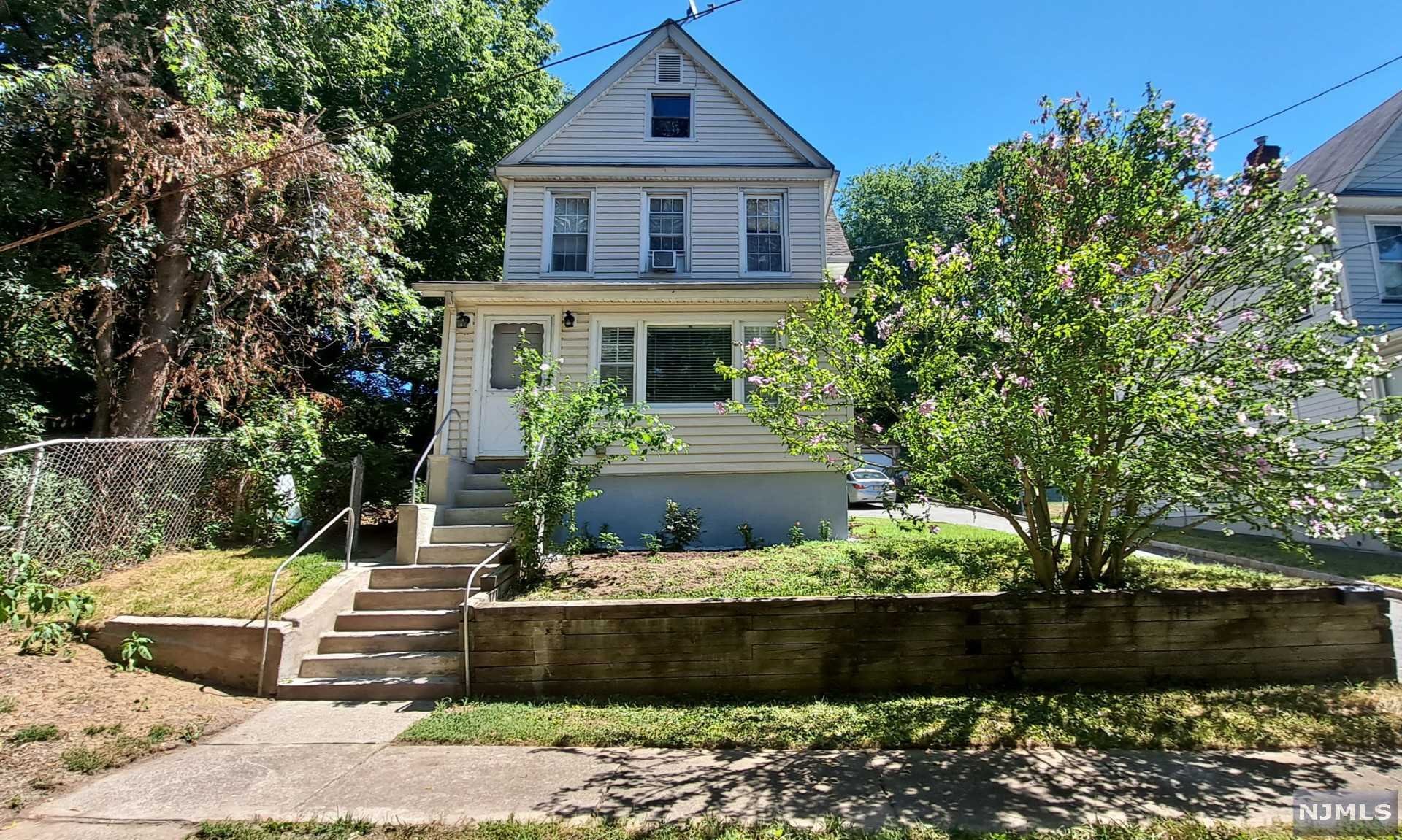 Homes for sale in Ridgefield Park, NJ | 29 1St St, Ridgefield Park, NJ 07660 | MLS# 22029512