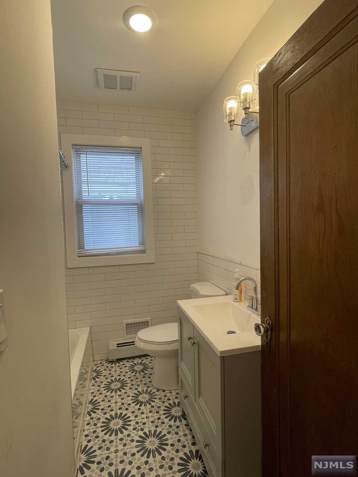 134 Highland, #1, Midland Park, NJ 07432 Listing Photo  18