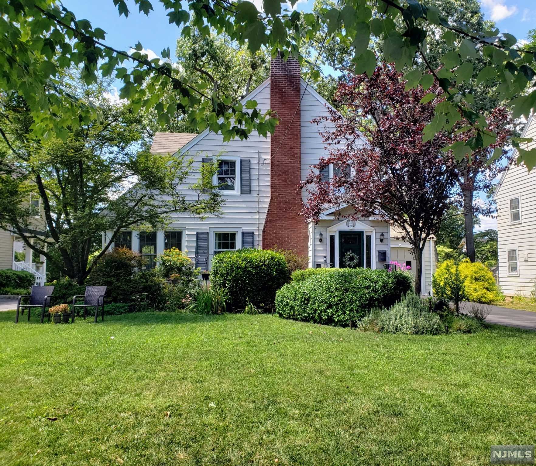 Homes for sale in Glen Rock, NJ | 52 Van Allen Rd, Glen Rock, NJ 07452 | MLS# 22031521