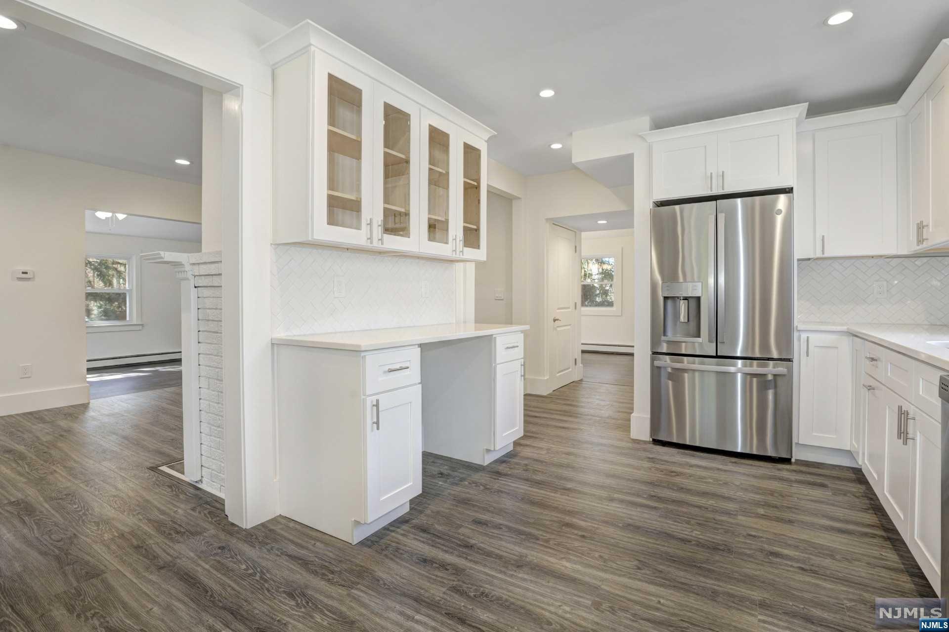 Homes for sale in Mahwah, NJ | 22 Maysenger Rd, Mahwah, NJ 07430 | MLS# 22038008