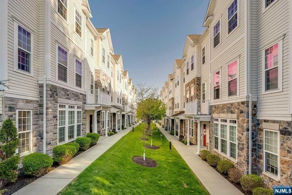 Homes for sale in Garfield, NJ | 13 Iris Ln, Garfield, NJ 07026 | MLS# 22038505