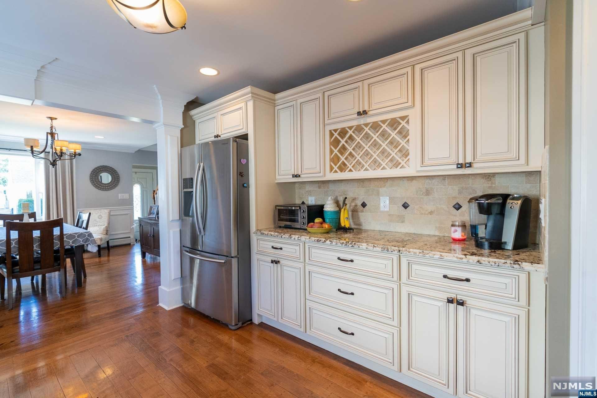 Homes for sale in Saddle Brook, NJ | 39 Alberta Dr, Saddle Brook, NJ 07663 | MLS# 22039913