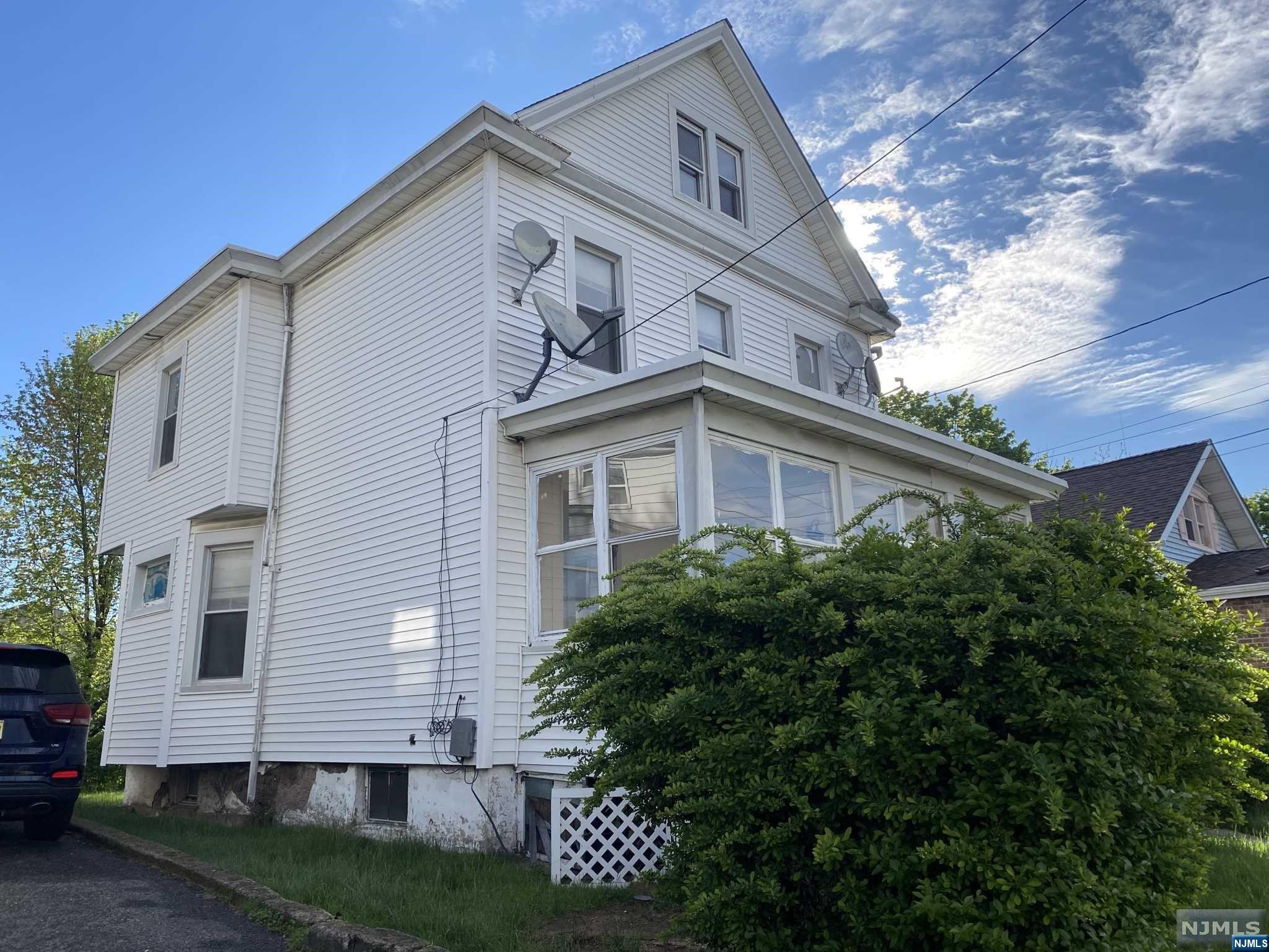 Homes for sale in Lyndhurst, NJ | 627 Freeman St, Lyndhurst, NJ 07071 | MLS# 23014181