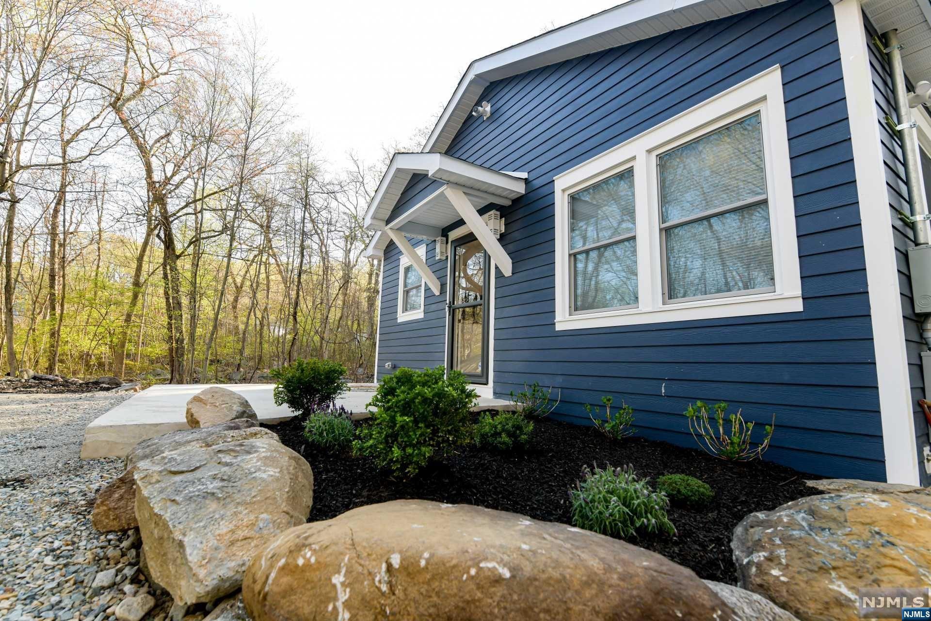 Homes for sale in Mahwah, NJ | 6 Stag Hill Rd, Mahwah, NJ 07430 | MLS# 23014426