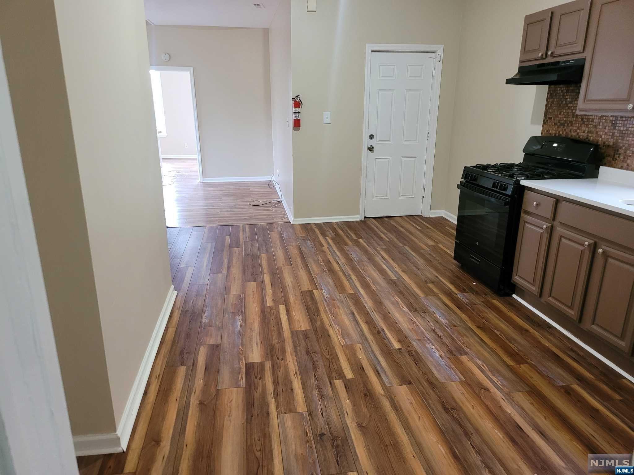 Homes for sale in Newark, NJ | 336 S 6Th St, Newark, NJ 07103 | MLS# 23020467