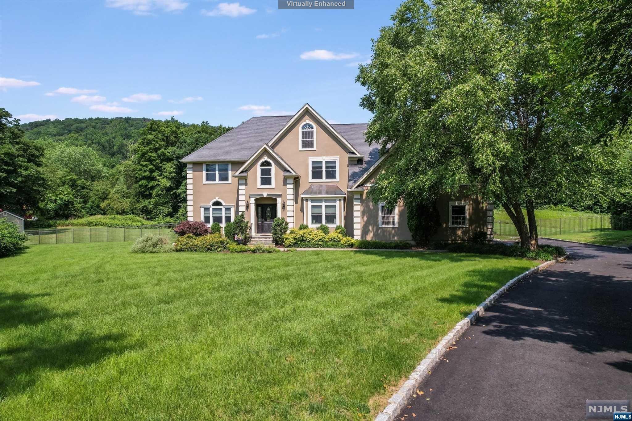 10 Peach Tree Lane, Kinnelon Borough, NJ 07405 Listing Photo  0
