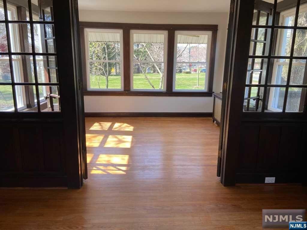 96 E Allendale, Saddle River, NJ 07458 Listing Photo  3