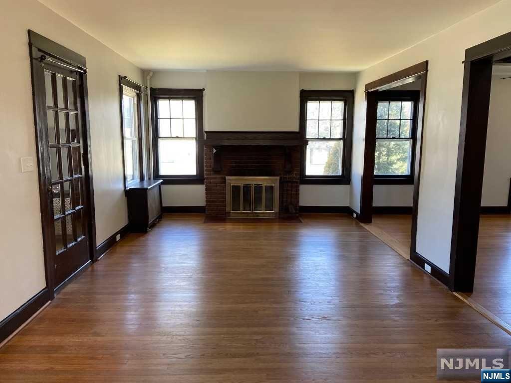 96 E Allendale, Saddle River, NJ 07458 Listing Photo  4