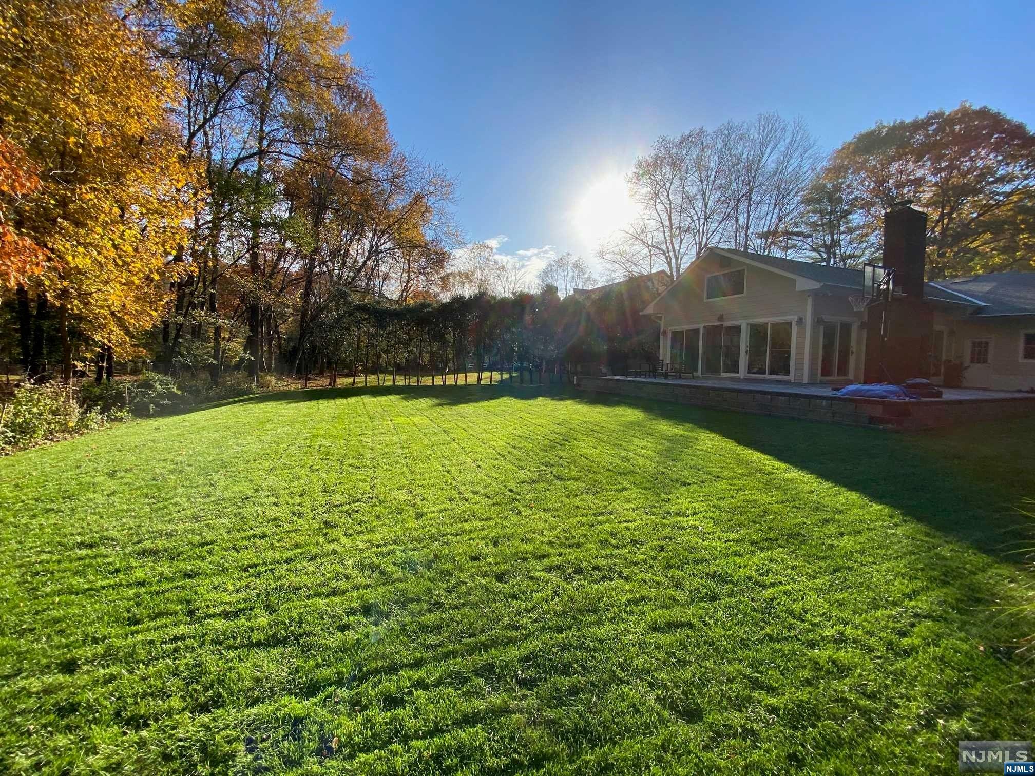 102 W Saddle River, Saddle River, NJ 07458 Listing Photo  23
