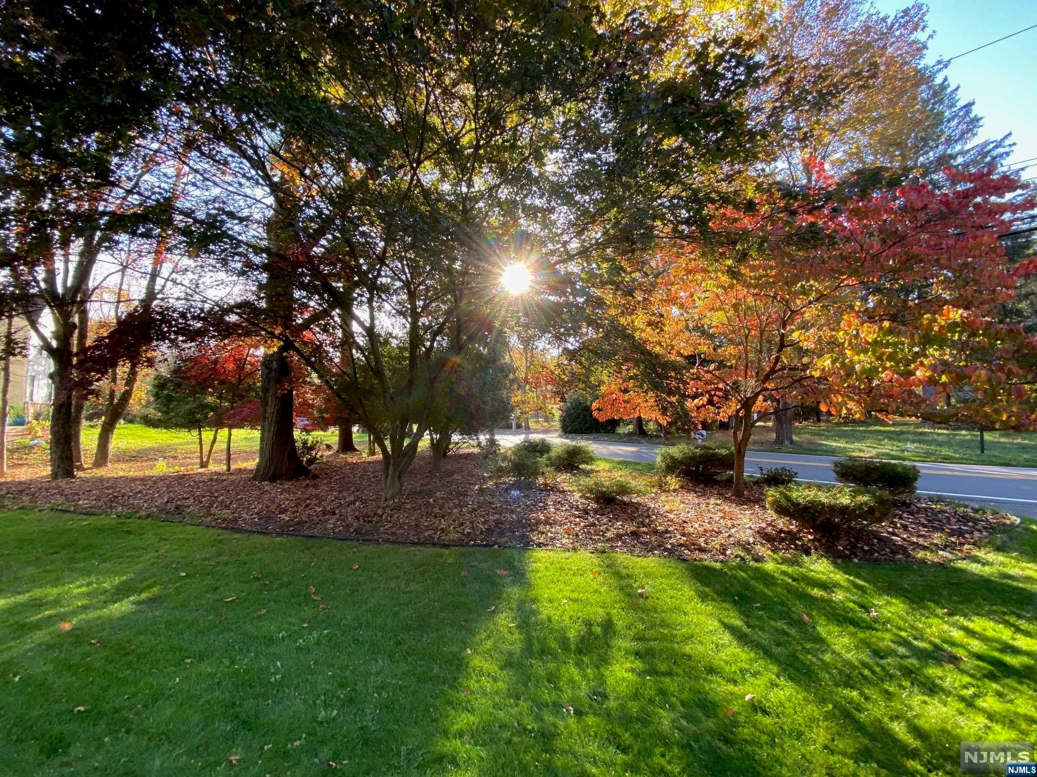102 W Saddle River, Saddle River, NJ 07458 Listing Photo  25
