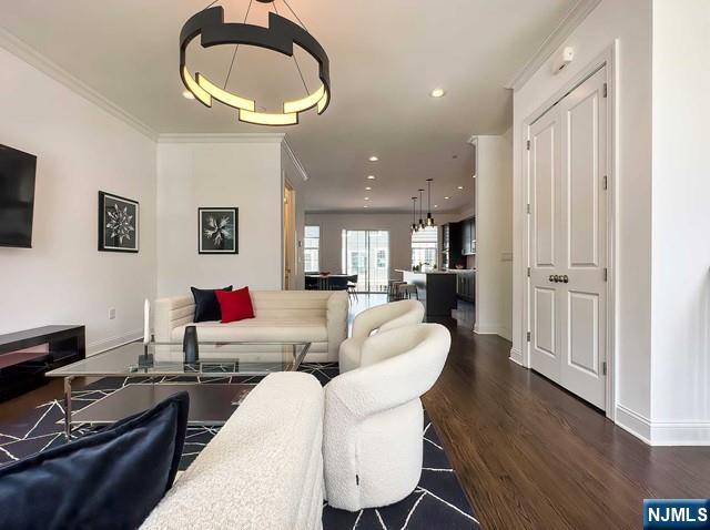 63 Parkside Lane, Teaneck, NJ 07666 Listing Photo  17
