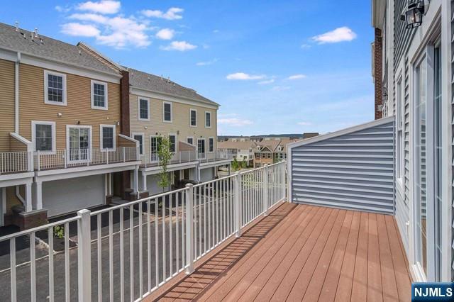 63 Parkside Lane, Teaneck, NJ 07666 Listing Photo  6