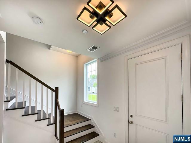 63 Parkside Lane, Teaneck, NJ 07666 Listing Photo  8