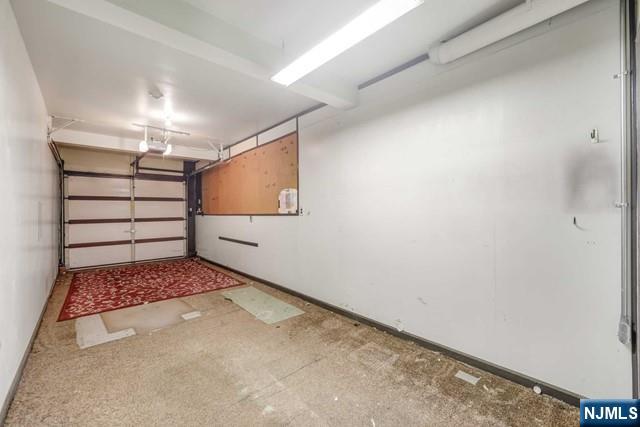 Homes for sale in Totowa, NJ | 10 Fallsbridge Dr, Totowa, NJ 07512 | MLS# 24003166