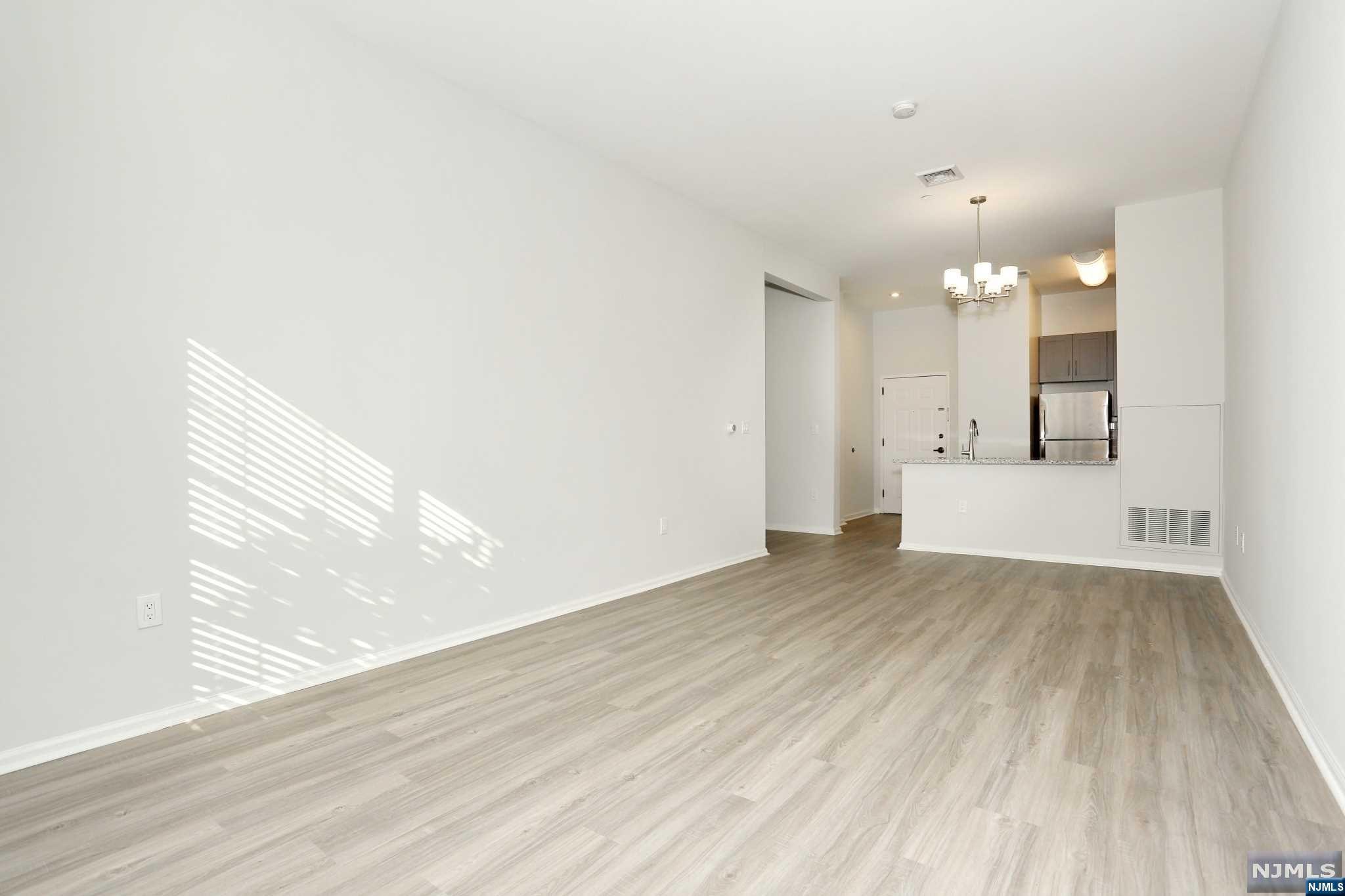 187 Paterson, #128, Midland Park, NJ 07432 Listing Photo  7
