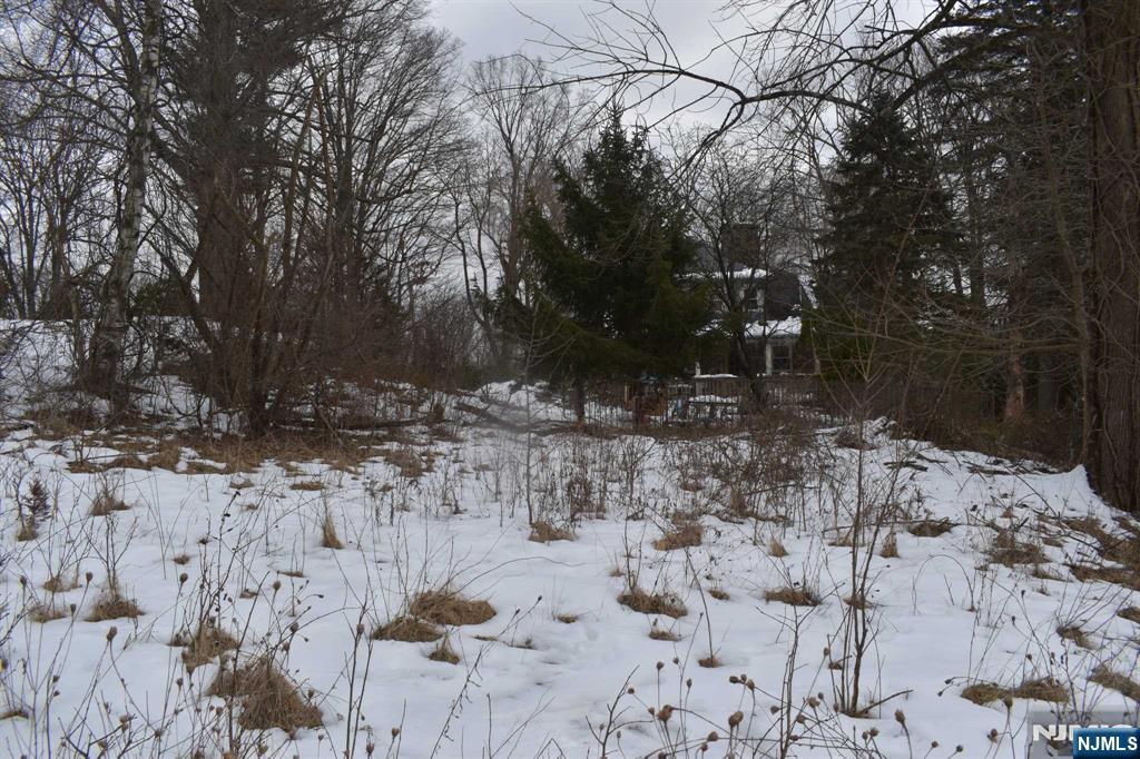 Homes for sale in West Milford, NJ | 18 Valley View Ln, West Milford, NJ 07480 | MLS# 24005331