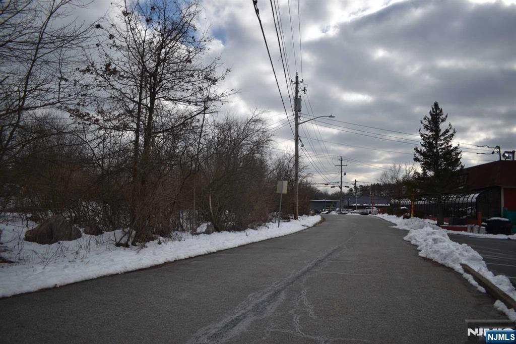 Homes for sale in West Milford, NJ | 13-19 Lakeside Rd, West Milford, NJ 07421 | MLS# 24005334