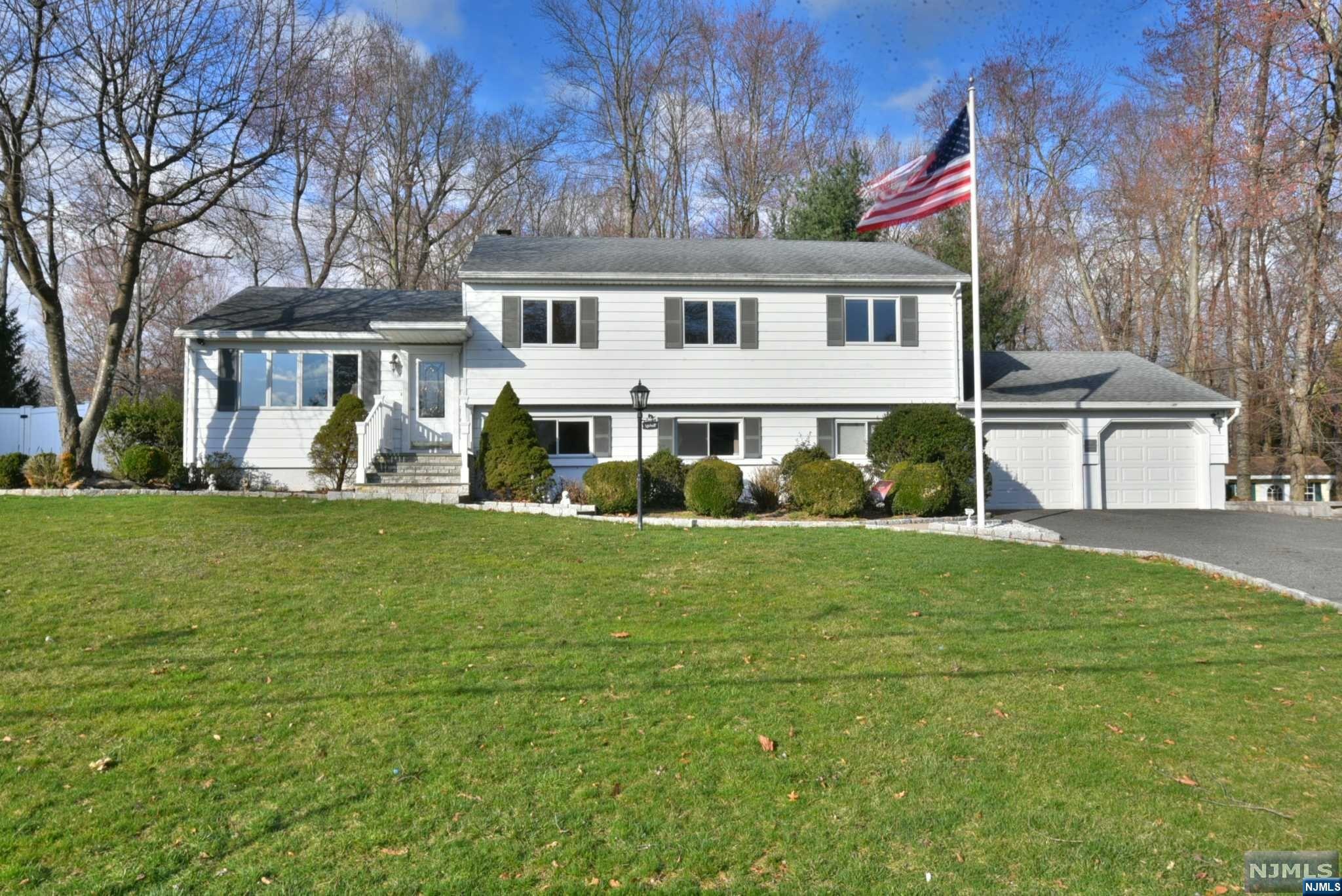 11 Hickory Lane, Waldwick, NJ 07463 Listing Photo  0