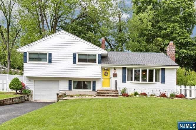 11 6th Street, Park Ridge, NJ 07656 Listing Photo  0