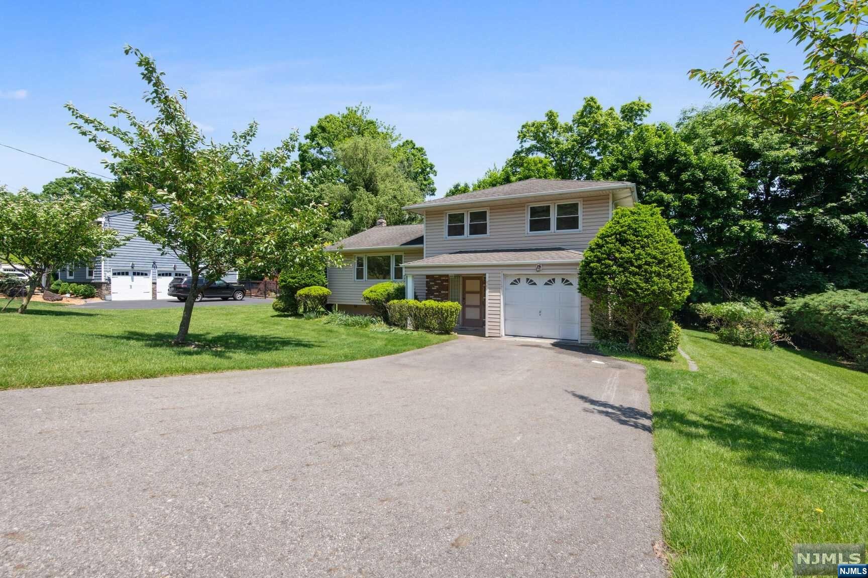 65 Kossuth Place, Wayne, NJ 07470 Listing Photo  0