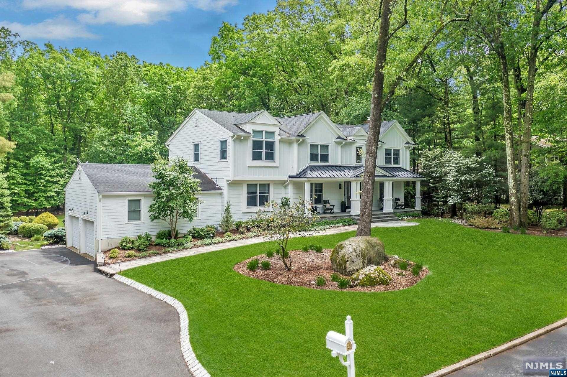 18 Green Way, Mahwah, NJ 07430 Listing Photo  0