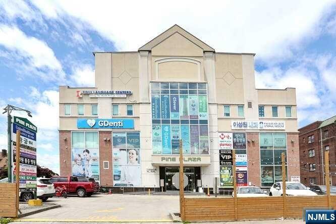 PALISADES PARK Properties