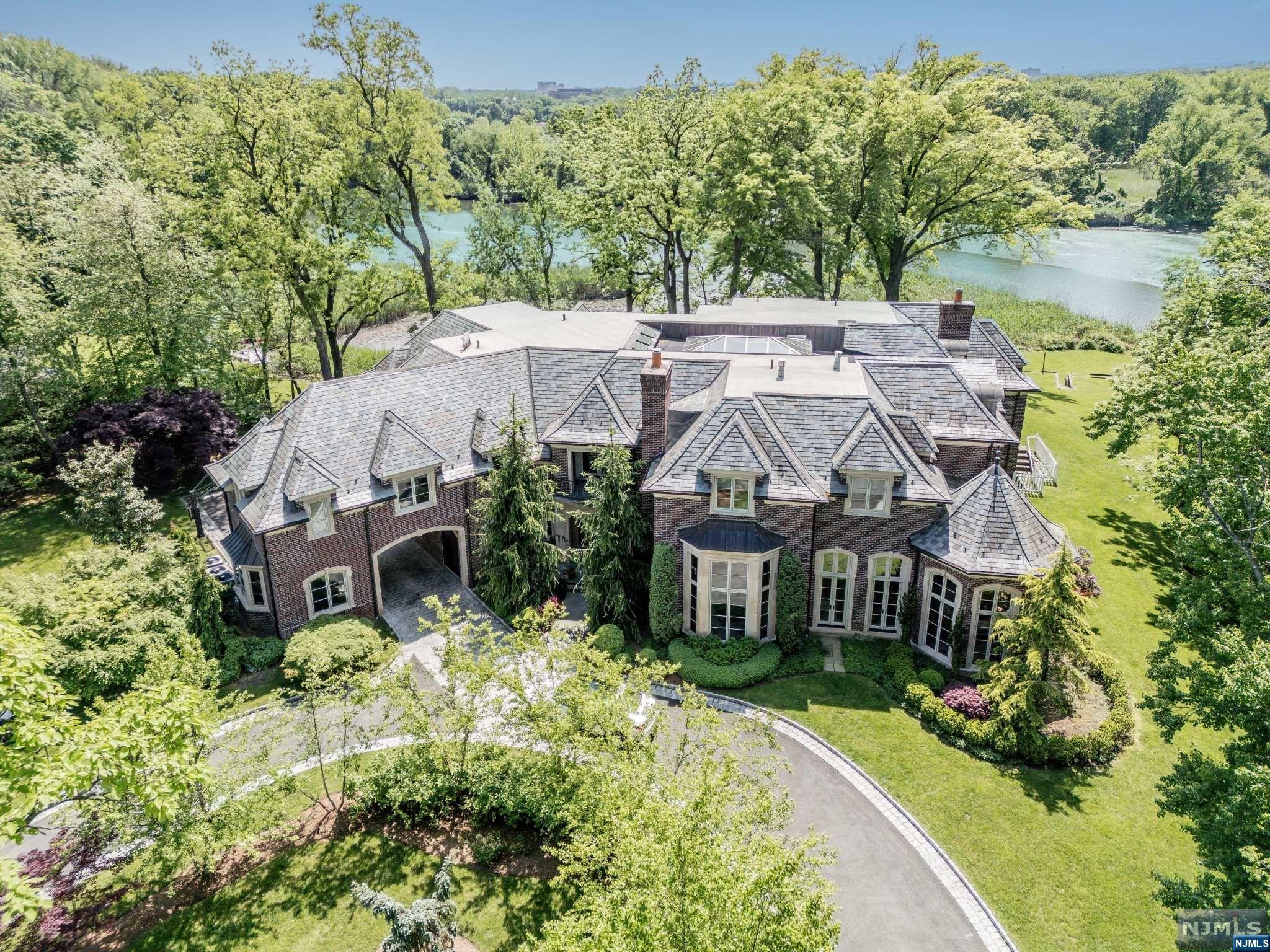 TEANECK Properties