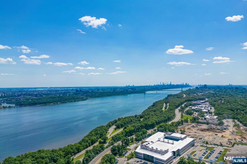 Homes for sale in Englewood Cliffs, NJ | 28 Geraldine Ct, Englewood Cliffs, NJ 07632 | MLS# 24023606