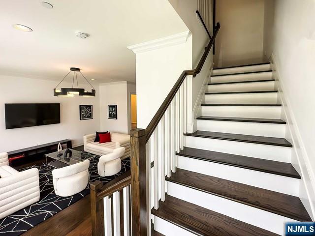 2 Parkside Lane, Teaneck, NJ 07666 Listing Photo  18