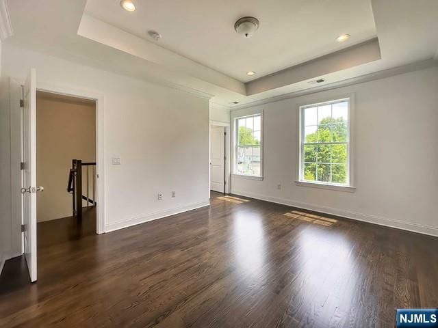 2 Parkside Lane, Teaneck, NJ 07666 Listing Photo  19
