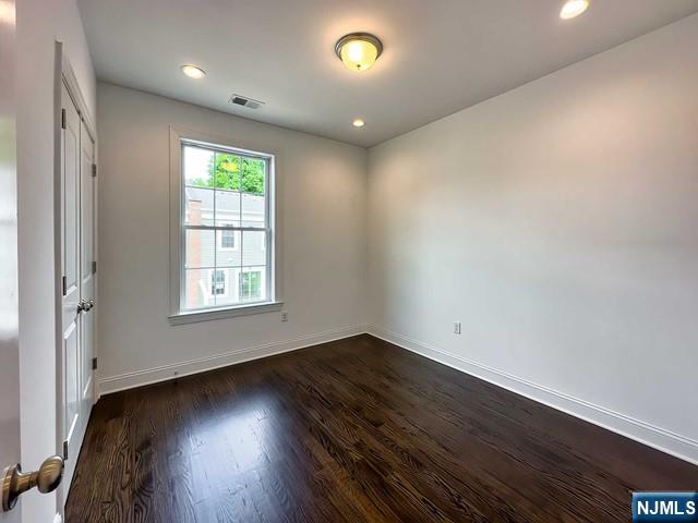 2 Parkside Lane, Teaneck, NJ 07666 Listing Photo  23