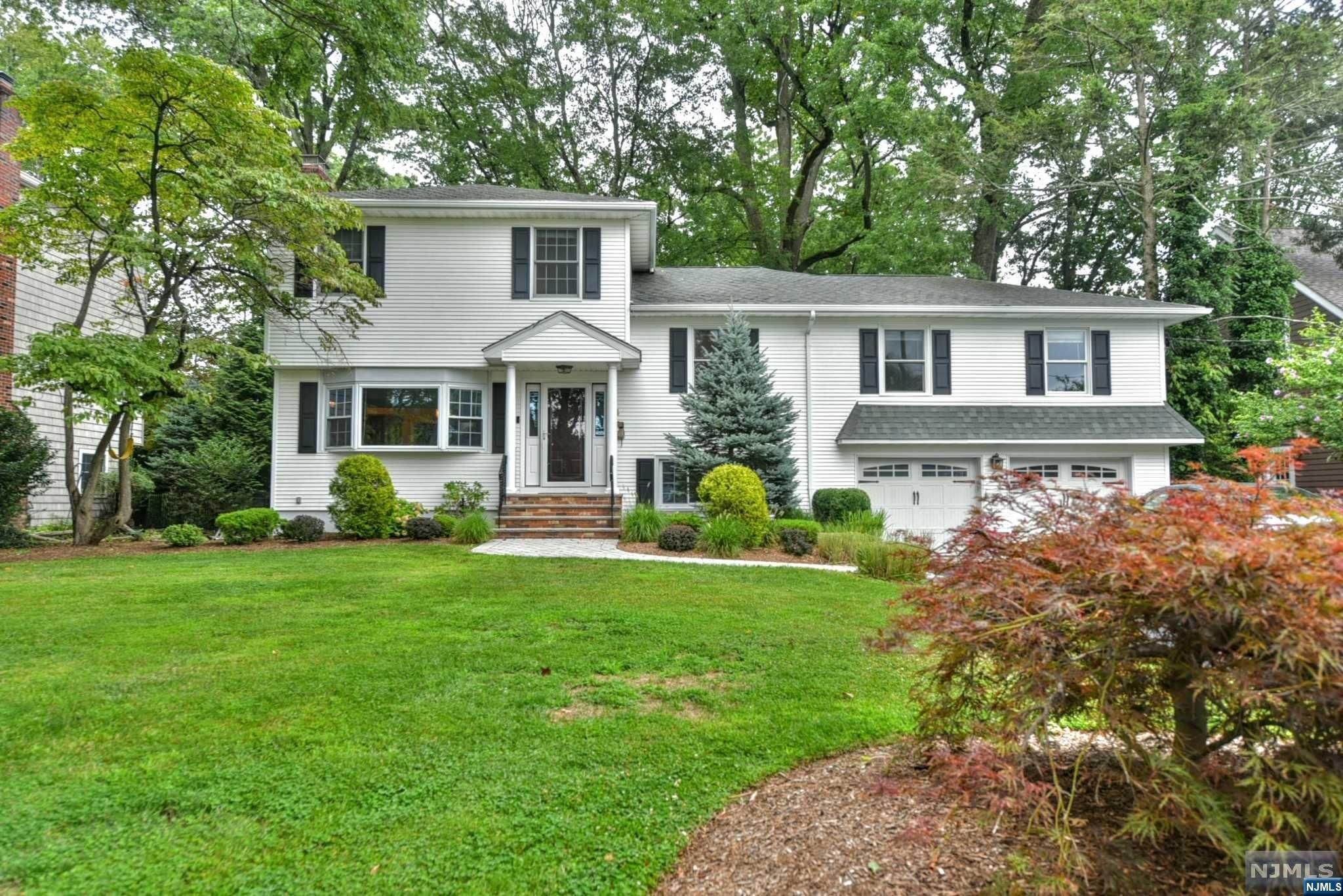 MLS Number 24024888 6 bed 2 bath Residential Property for $879 000