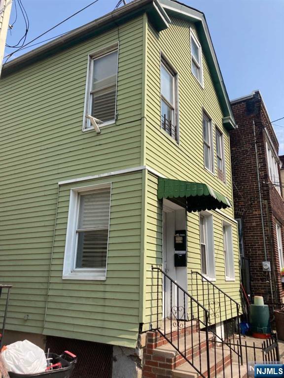 Homes for sale in Union City, NJ | 1515 Manhattan Ave, Union City, NJ 07087 | MLS# 24025128